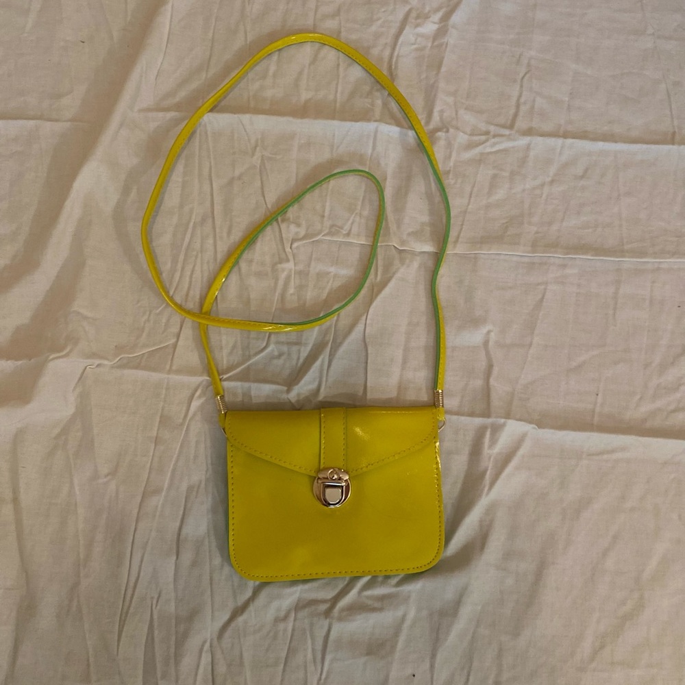 Yellow small cross body bag(: